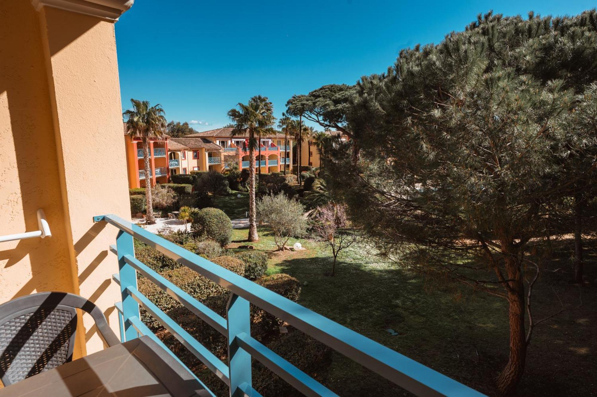 Le De Giens Apartment