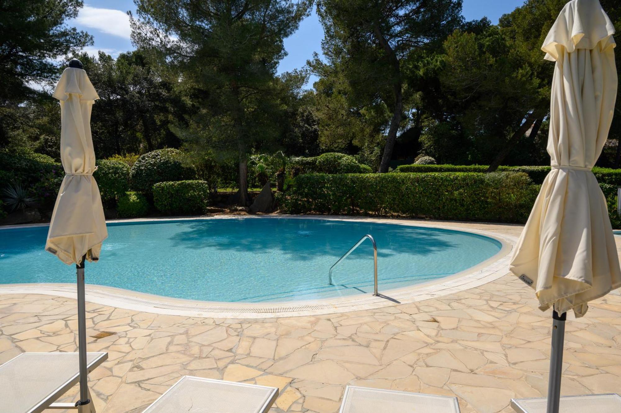 Apartment Le De Giens Hyeres